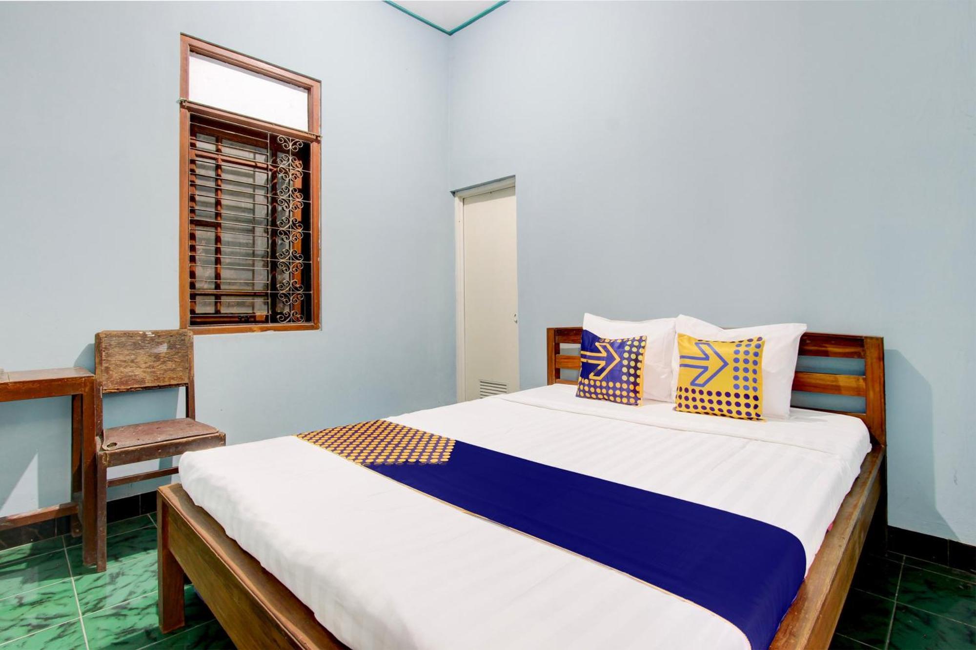 Spot On 94085 Hotel Agung 普禾加多 外观 照片
