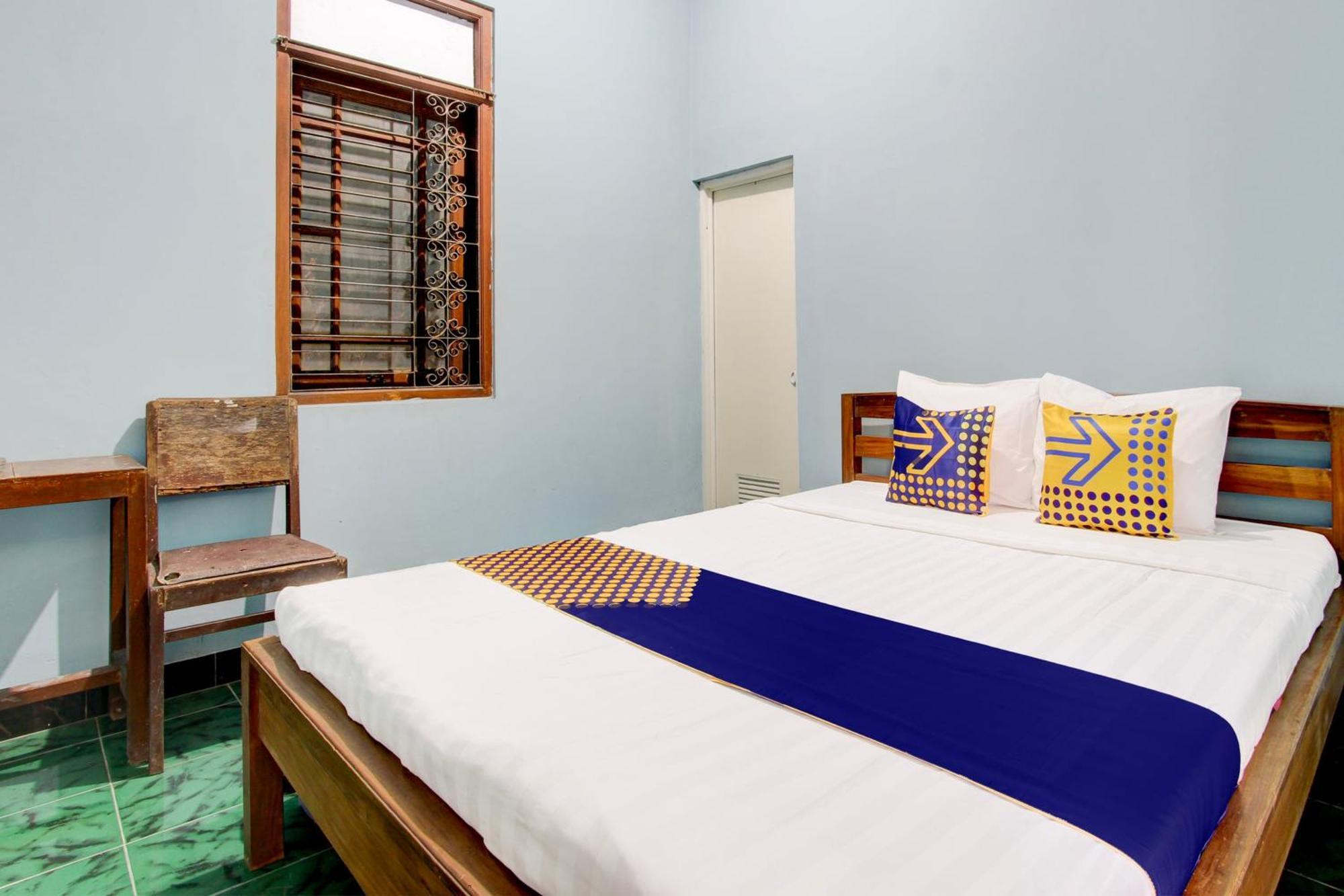 Spot On 94085 Hotel Agung 普禾加多 外观 照片
